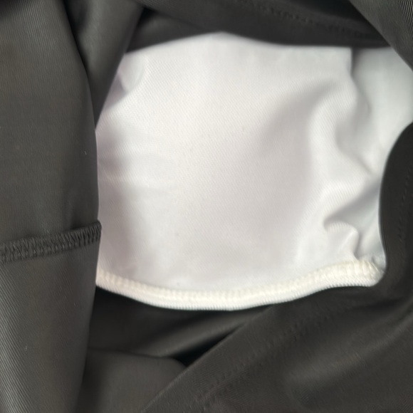 NWOT Tropical Floral Print Rash Guard Set - Picture 6 of 8